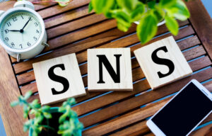 【工務店WEB担当者必見】SNSで集客を成功させる7つの職種別活用手法
